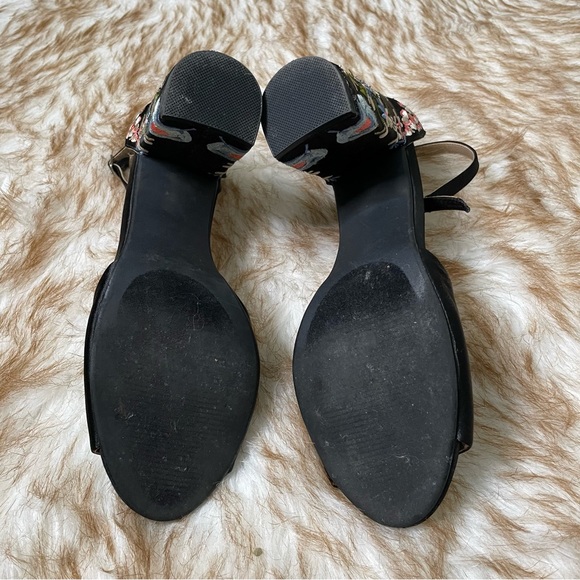 Steve Madden Delilah satin, embroidered heel - Picture 8 of 10